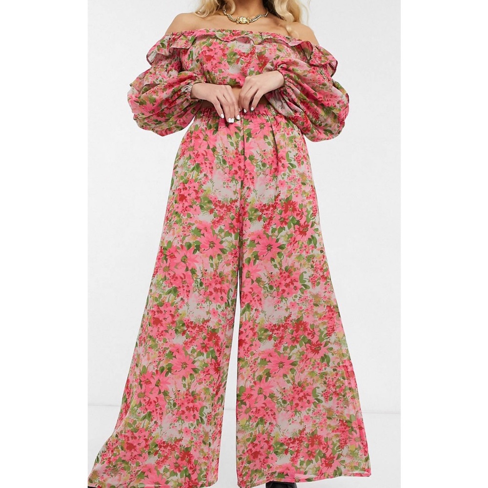 2-piece floral set size 8 top and pants